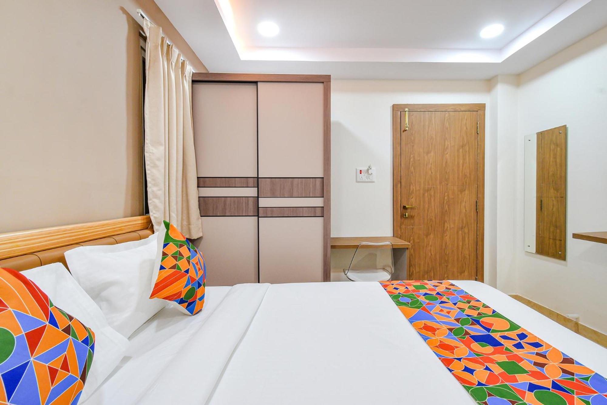 Fabhotel Seri - Nr Kims Hospital, Gachibowli ไฮเดอราบัด ภายนอก รูปภาพ