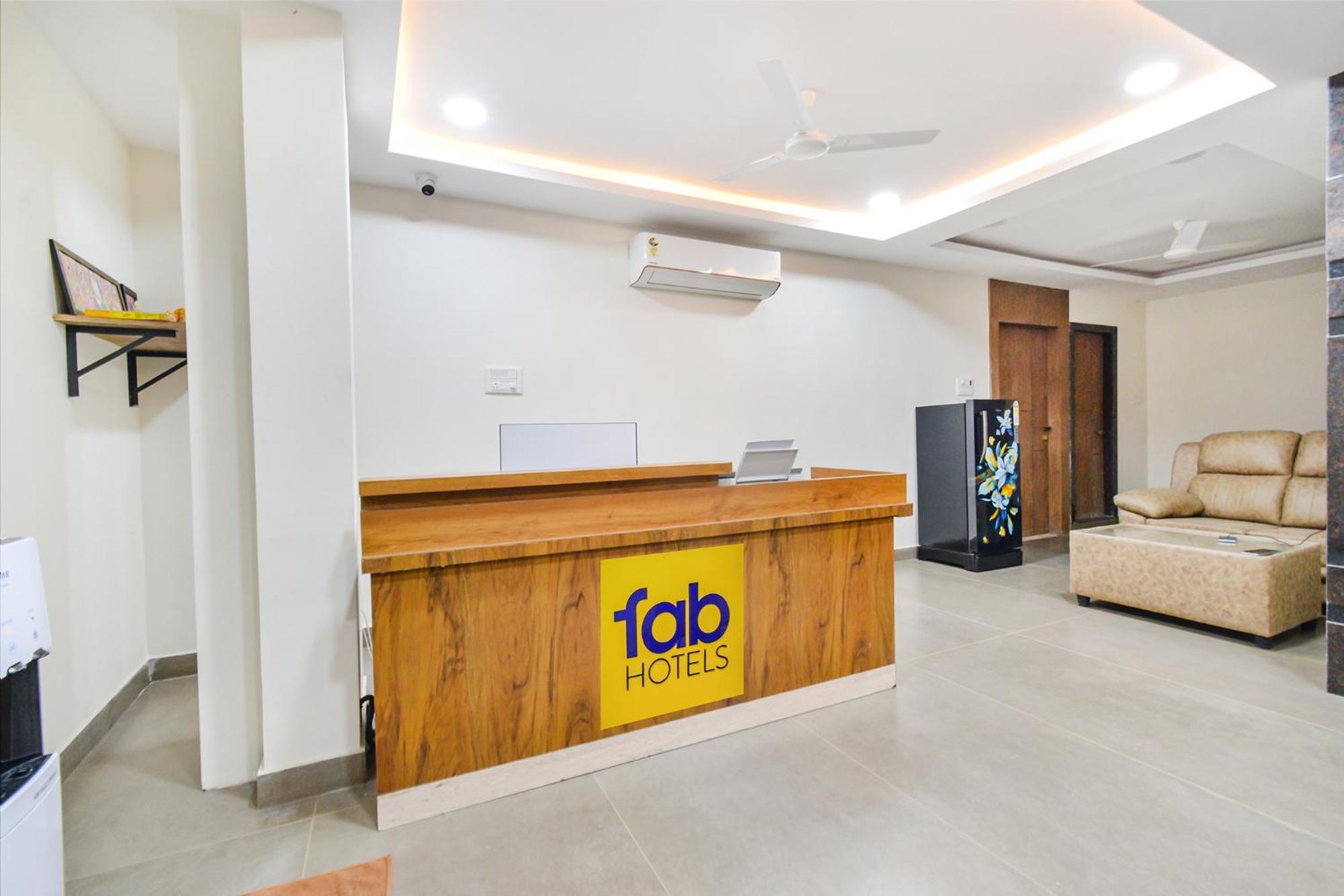 Fabhotel Seri - Nr Kims Hospital, Gachibowli ไฮเดอราบัด ภายนอก รูปภาพ